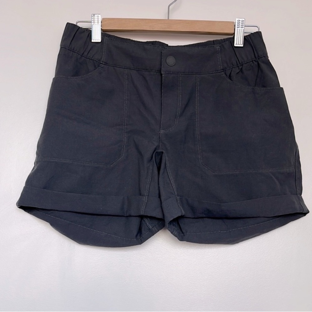 Icebreaker dark gray Women's Shorts, size 28.